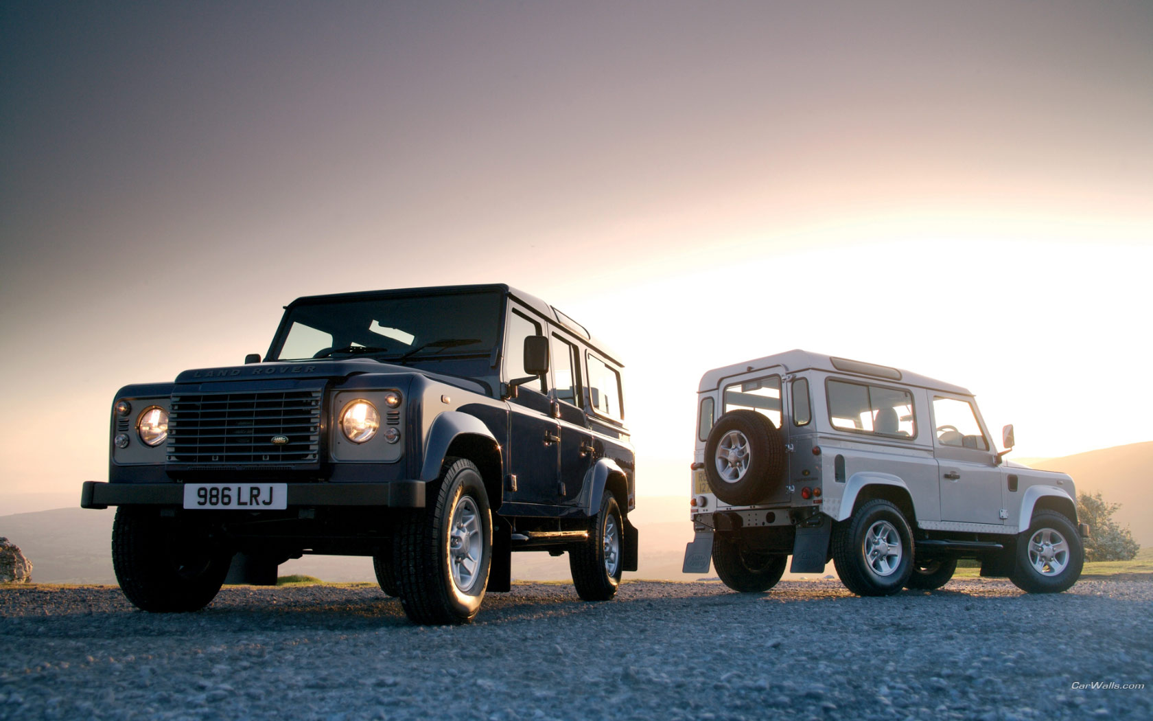Land Rover Defender 1680x1050 b22 Tapety na pulpit